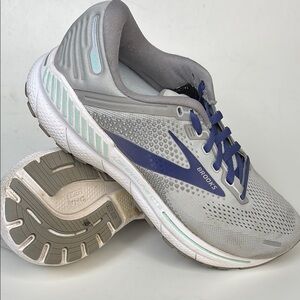 Brooks Adrenaline 22